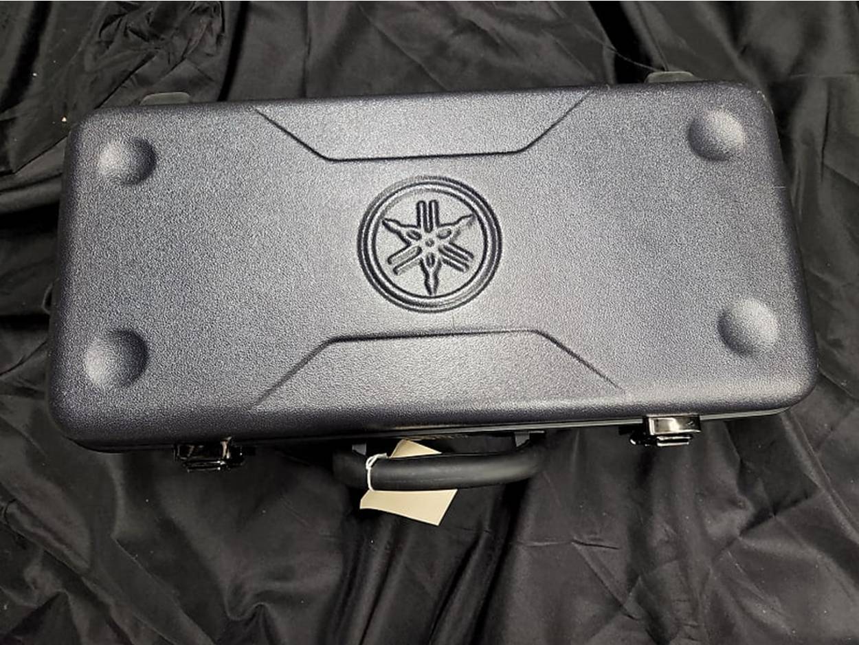 Yamaha Alto Sax Brass rental instruments complete with case and accessories original packages - Image 3