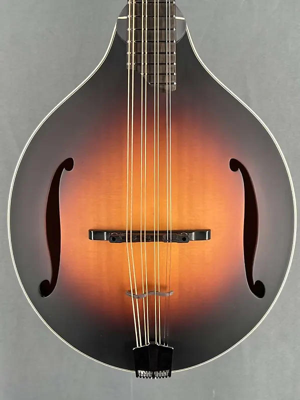Eastman MDO305E-SB Octave Mandolin - Sunburst with Pickup: K&K Duotone and Gig Bag - Image 2