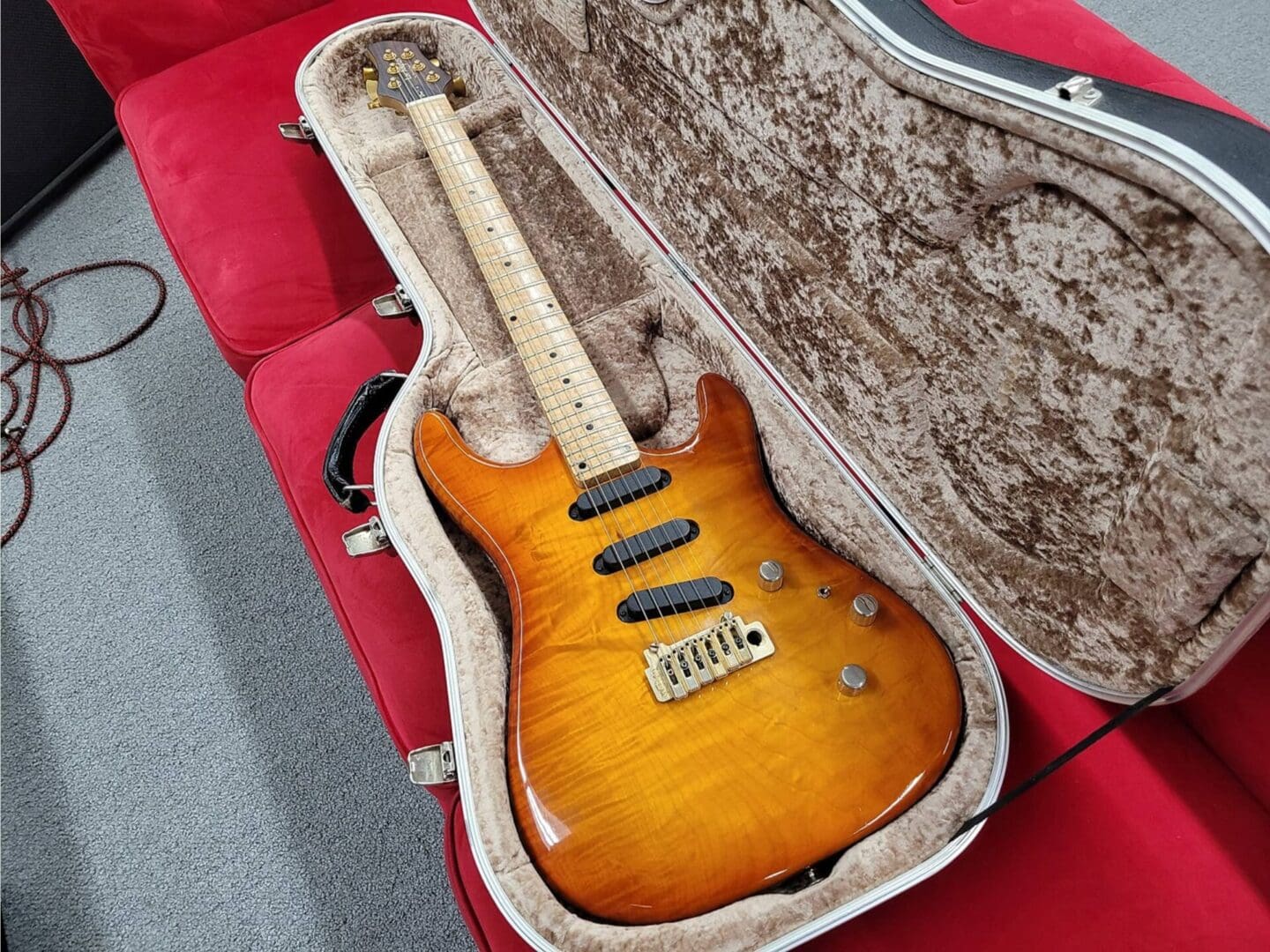 Patrick Eggle Los Angeles Pro 1992 - Flame Maple Burst with case Used $2999 + $150 Shipping - Image 3