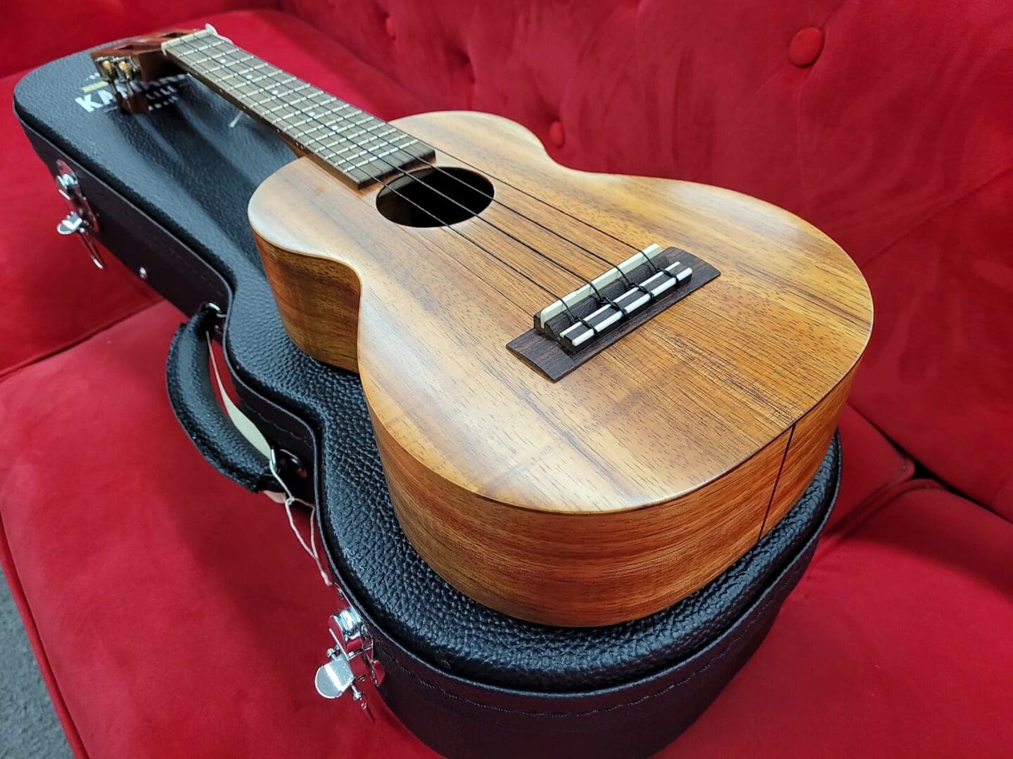 Kamaka Koa Concert Ukulele with Slotted Headstock HF-2I - Koa Mint
