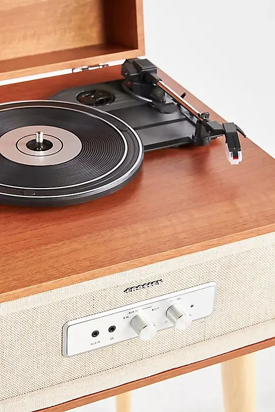 Crosley Rohe Record Player with 3-Speed Bluetooth in/Out Vinyl Record Player Turntable with Built-in Speakers and Detachable Legs - Natural - Image 4