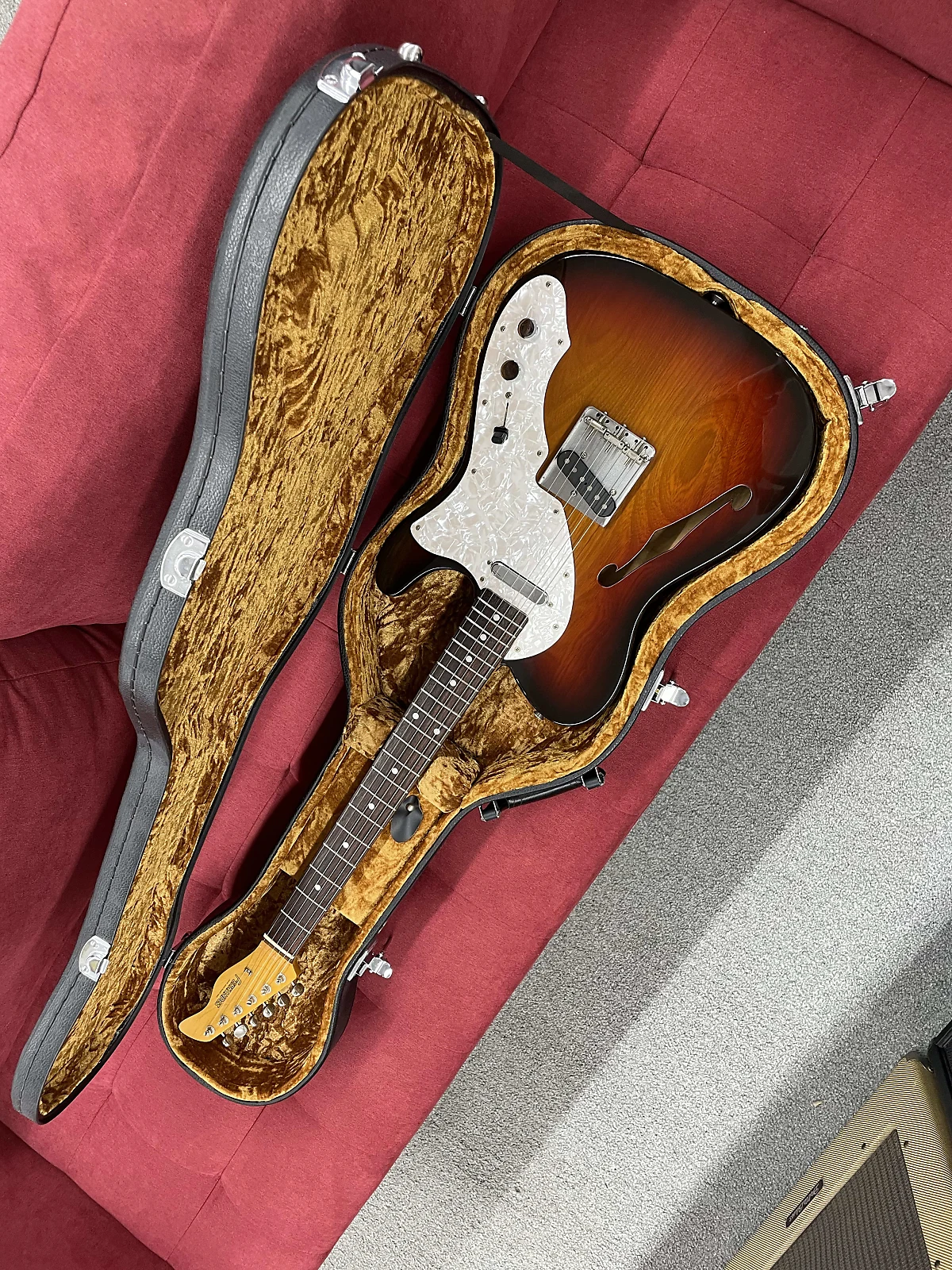 Fernandes TE-3 Thinline T-style Made in Japan 1994 - 3 Tone Sunburst w/ case - Image 16