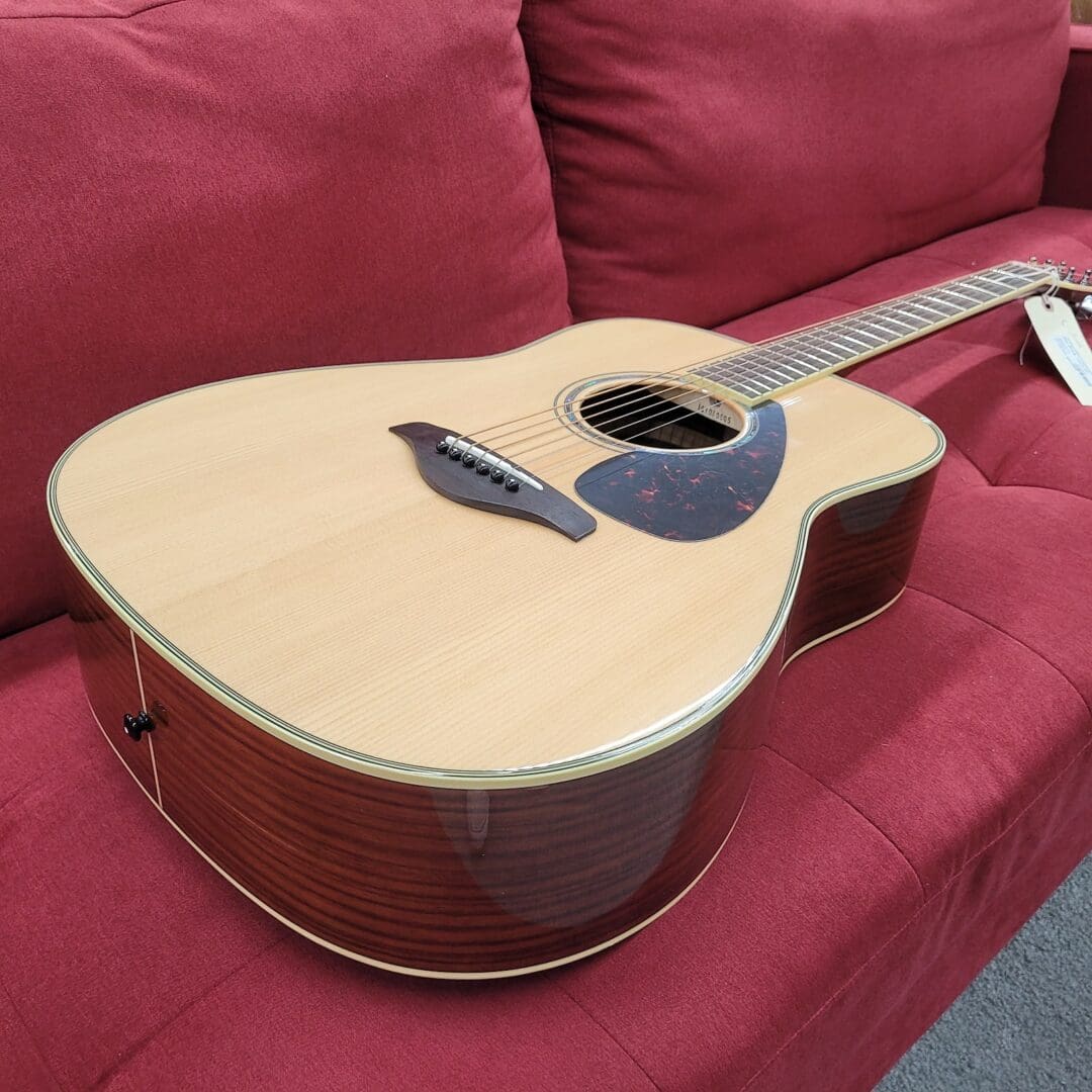 Yamaha FG830 Acoustic Guitar - Natural - Victor Litz