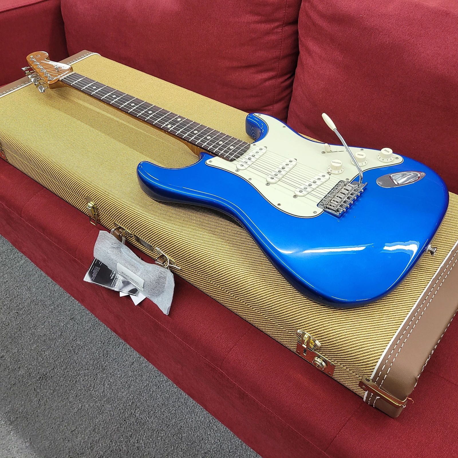Fender Custom Shop Sweetwater Dealer Select Stratocaster NOS 2020 - Bright Saphire Metallic - Image 6