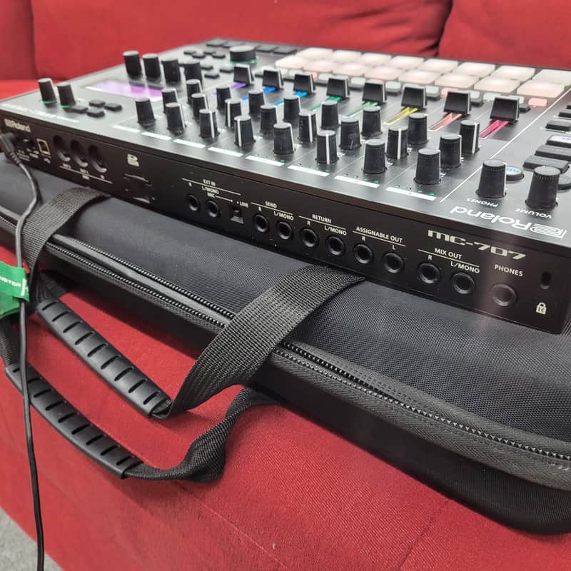 Roland MC-707 Groovebox with Carrying Case- Black MC707 - Victor Litz