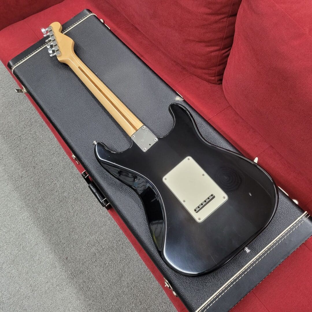 Fender American Standard Stratocaster Left-Handed with Maple