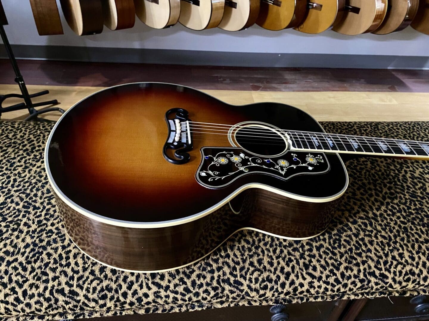 Gibson Custom Murphy Lab Pre-War SJ-200 Rosewood Ultra Light Aged Acoustic Guitar 2024 - Faded Vintage Sunburst - Image 6