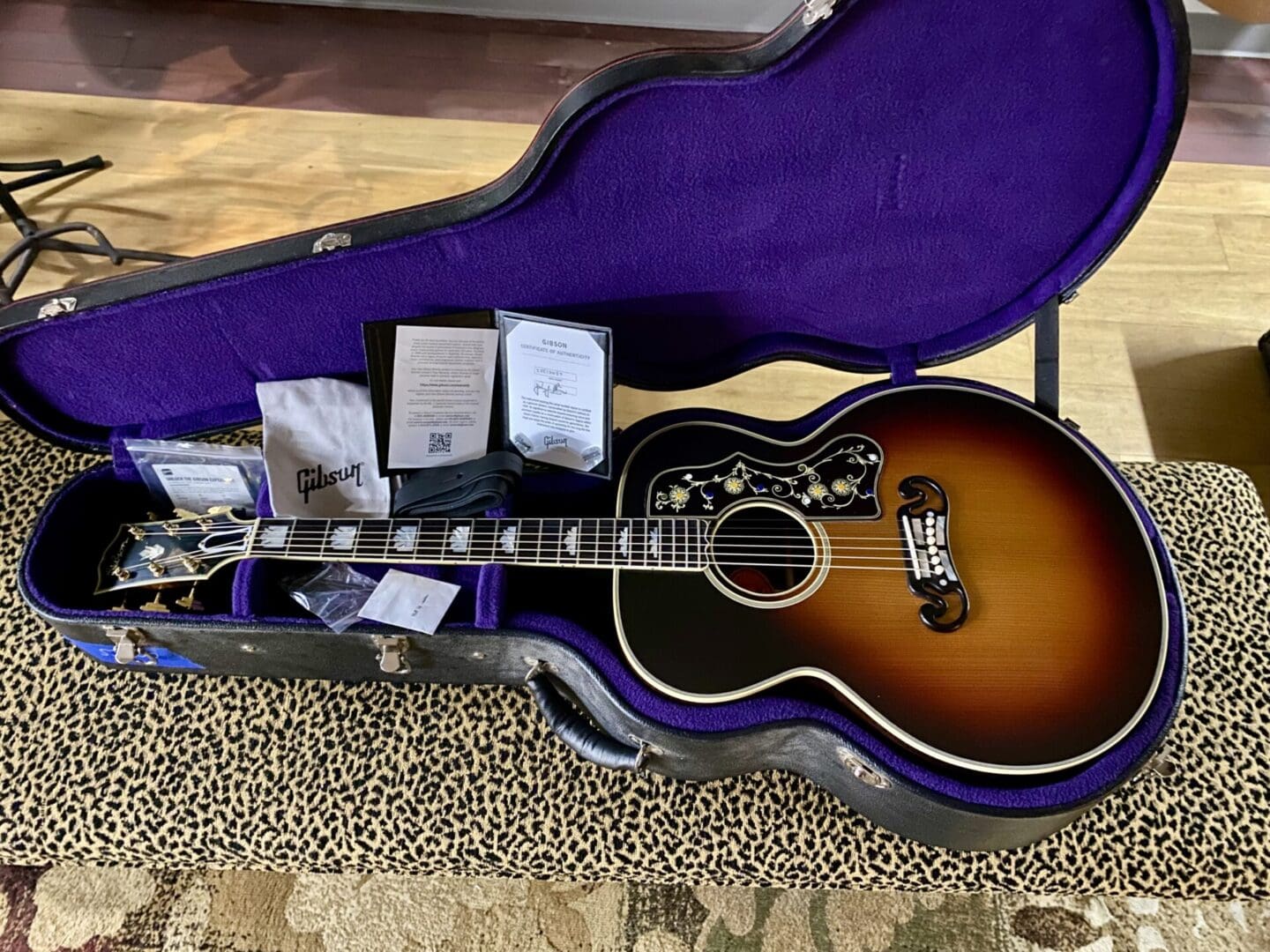 Gibson Custom Murphy Lab Pre-War SJ-200 Rosewood Ultra Light Aged Acoustic Guitar 2024 - Faded Vintage Sunburst - Image 3