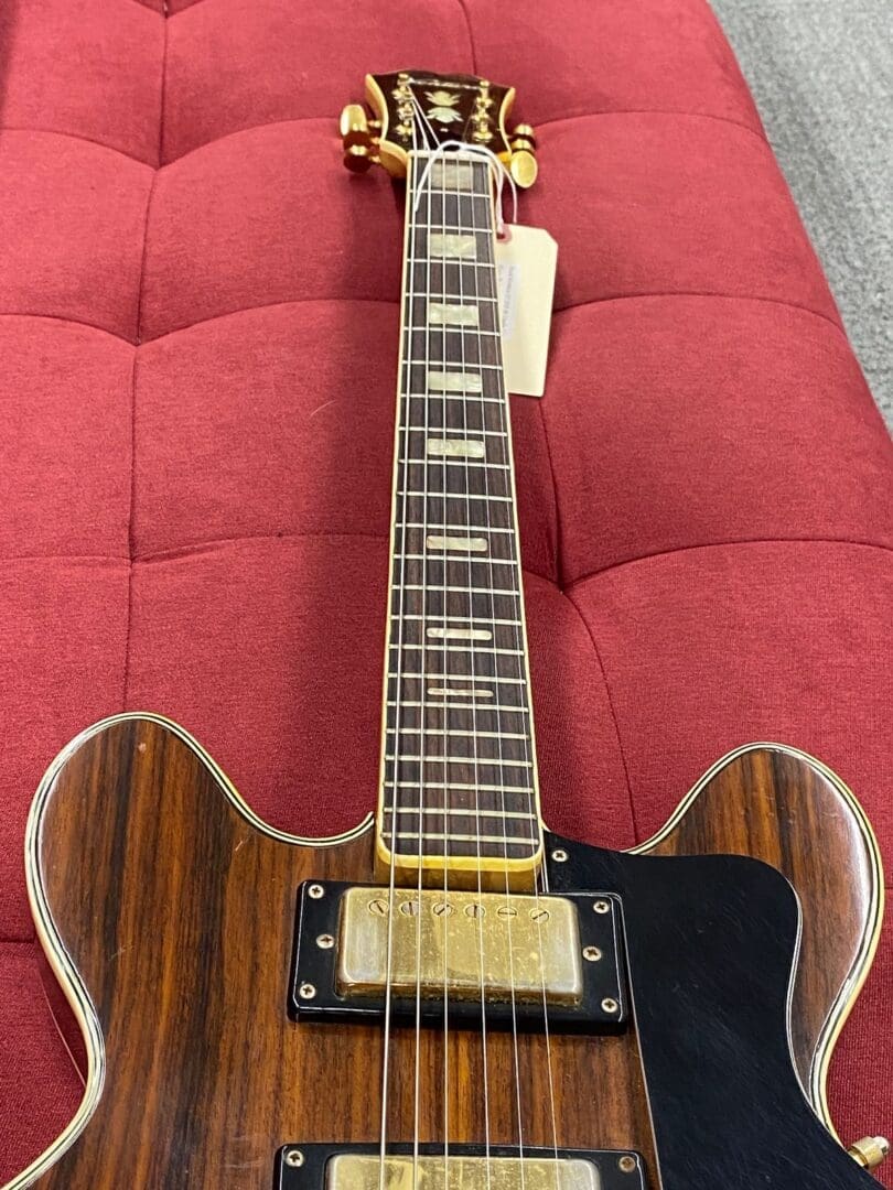 Ventura V-1502 Al Ciaola Copy Electric Guitar 1970's - Walnut w/ Case Made in Japan - Image 13