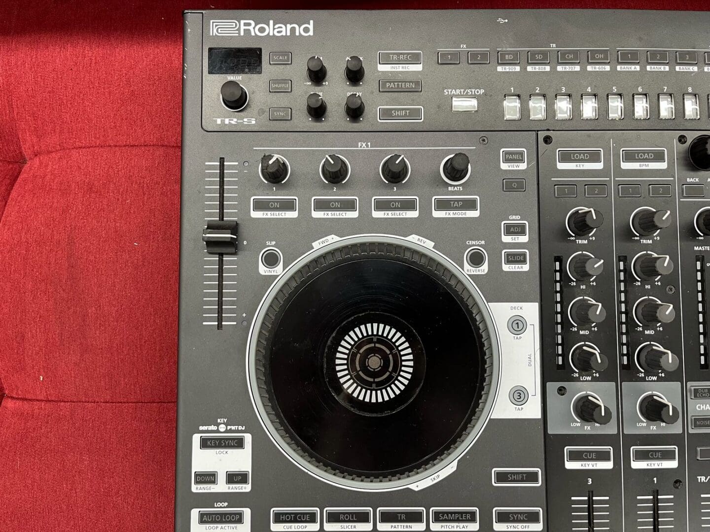 Roland DJ-808 DJ Controller - Black