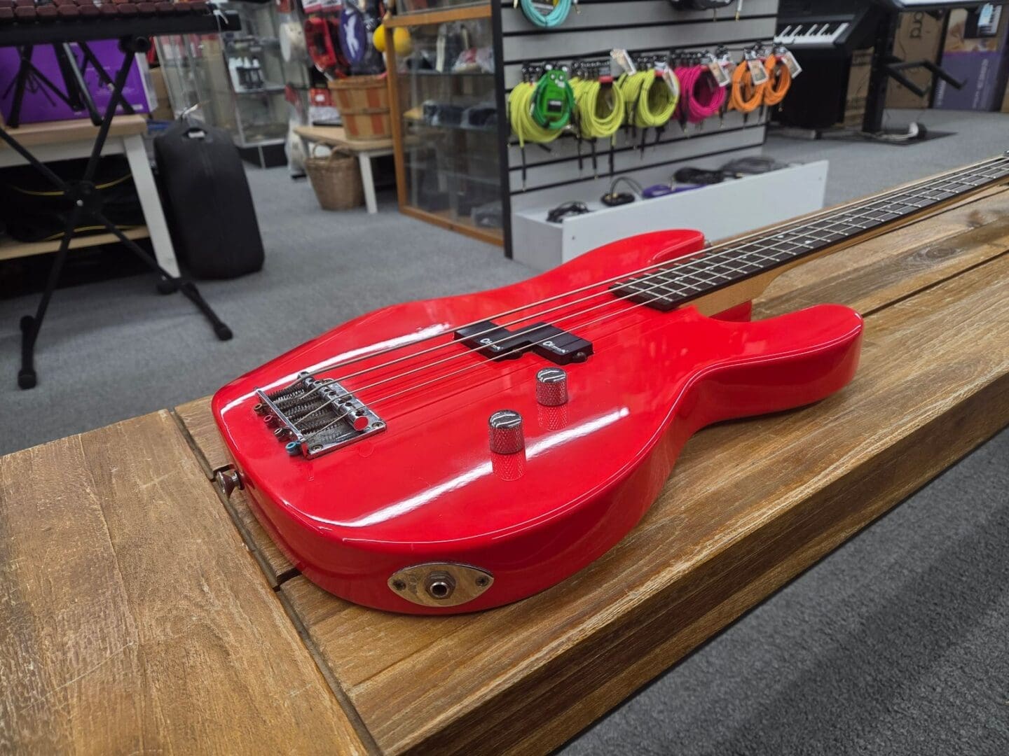 Charvel Charvette 400RR Bass 1980s - Fiesta Red - Image 3
