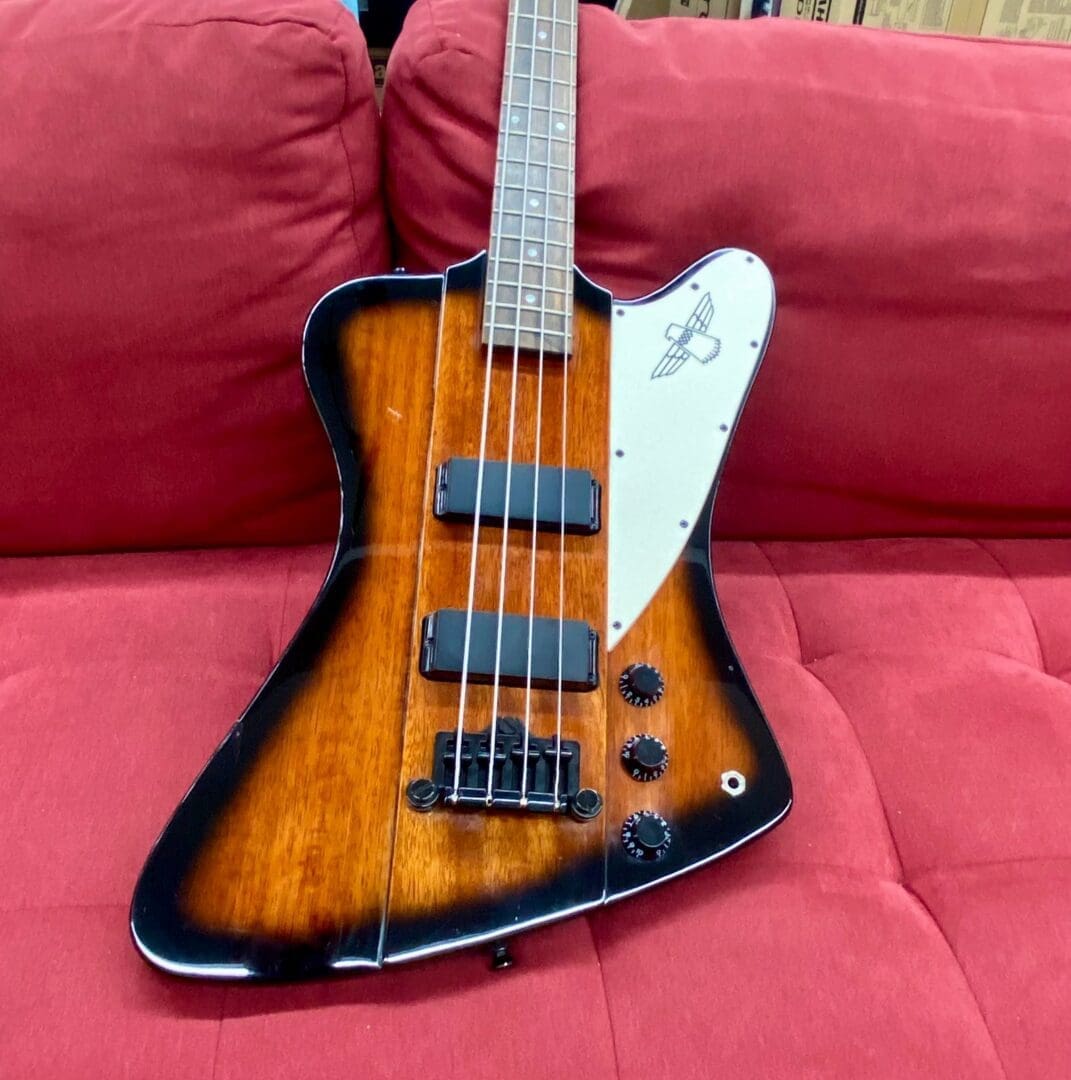 Epiphone Thunderbird E1 Bass Guitar - Vintage Sunburst - Image 5