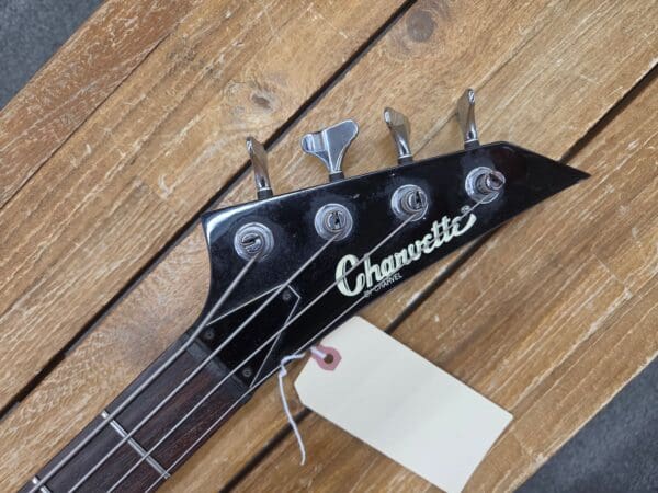 Charvel Charvette 400RR Bass 1980s - Fiesta Red - Victor Litz