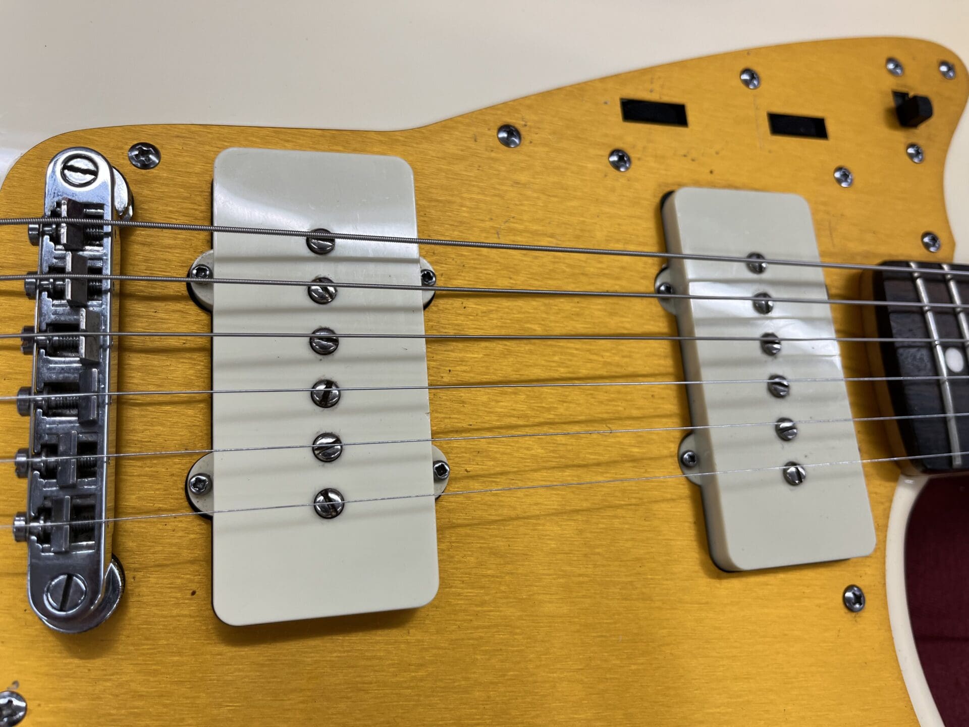 Squier J Mascis Jazzmaster Rosewood 2017 - Vintage White - Image 5