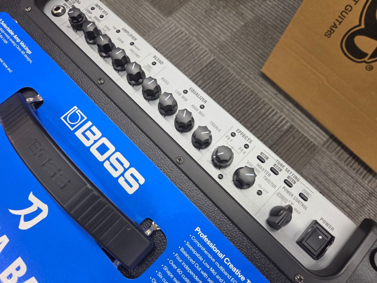 Boss Katana-110 Bass 60-Watt 1x10