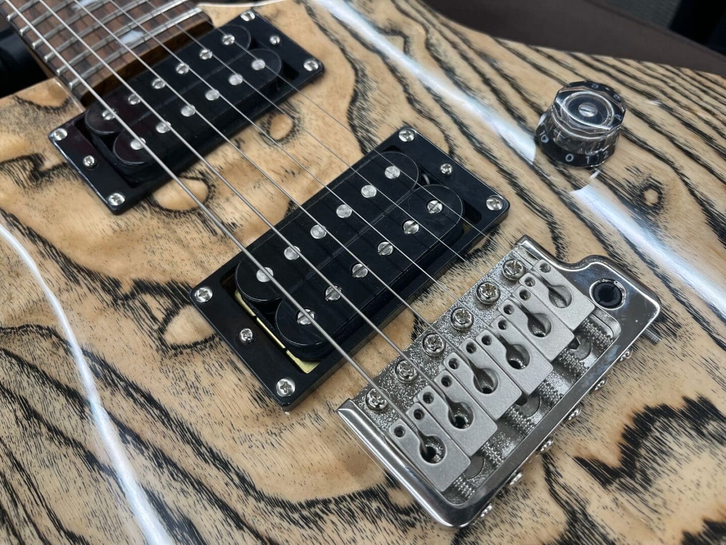 PRS SE Exotic Custom 24 Electric Guitar - Swamp Ash Burl W/ PRS Gig Bag - Image 5