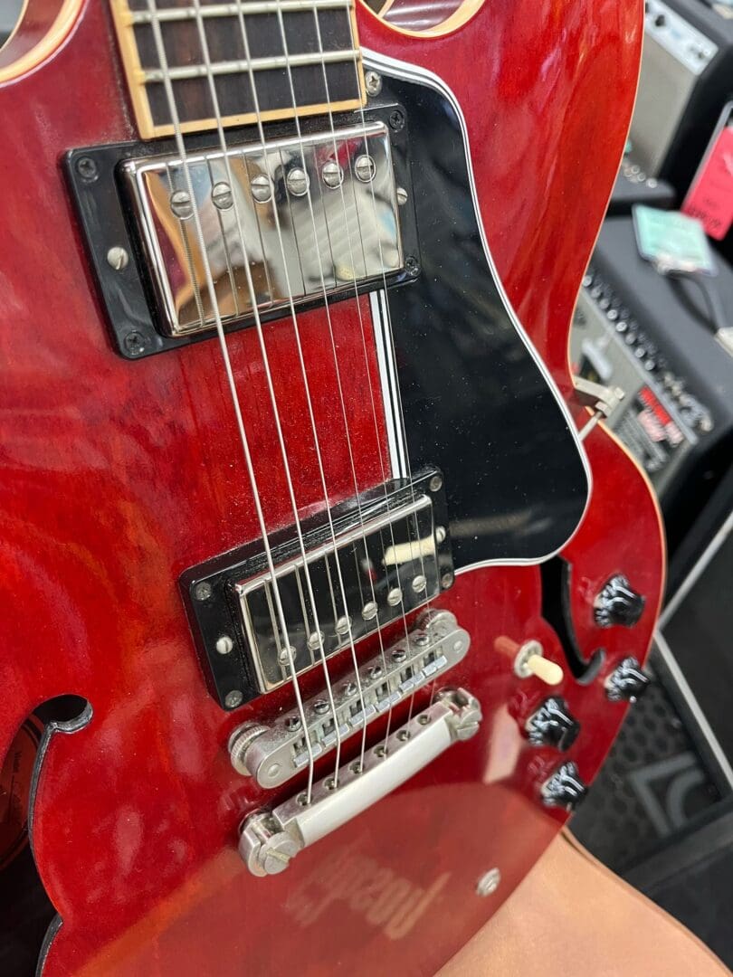 Gibson ES-335 Dot Memphis 2013 - Satin Red W/ Gibson Case - Victor