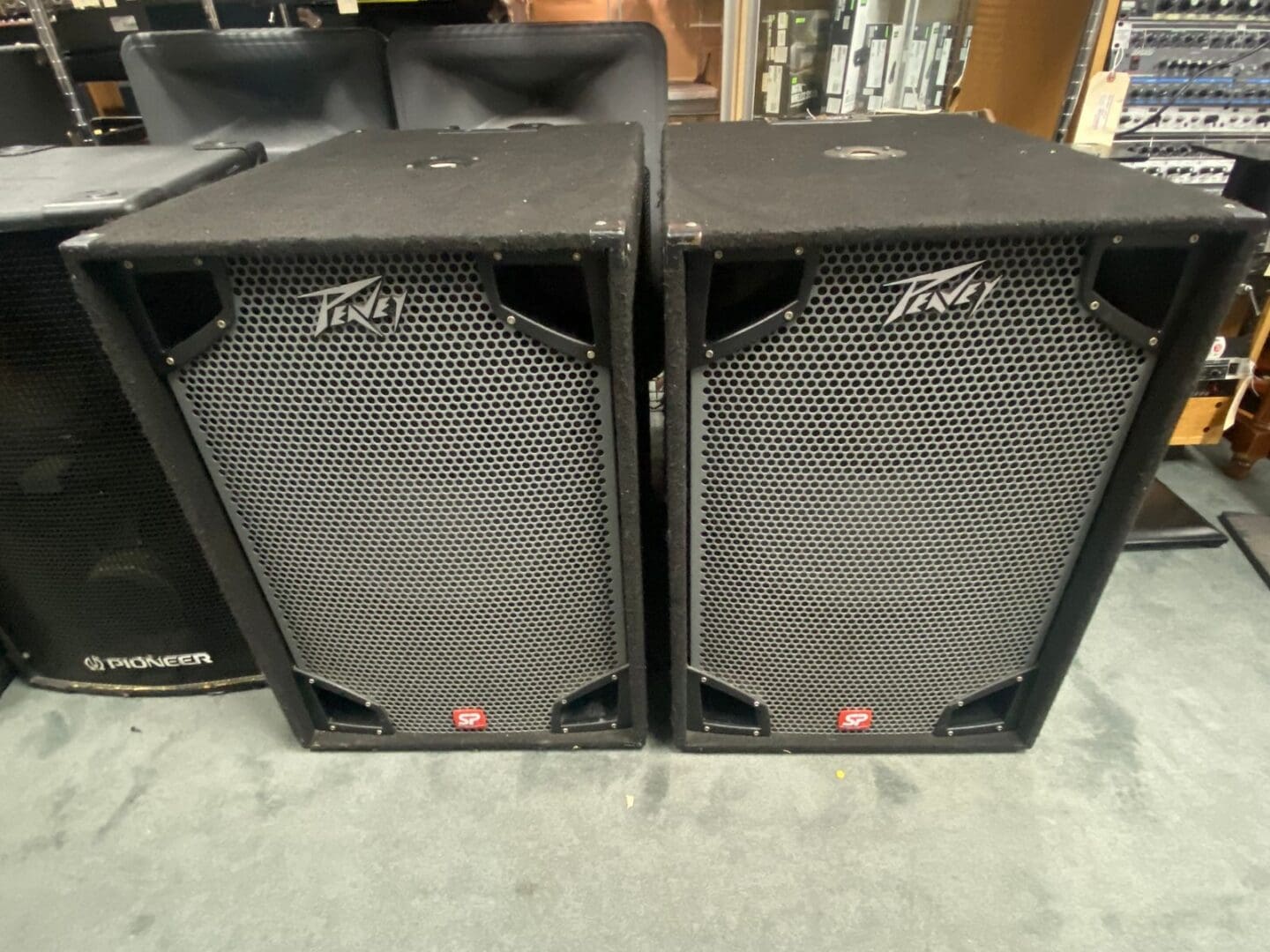 Peavey SP118 18-inch Passive Subwoofer Pair w/ Black Widow Speaker - Made in USA Used – Good Price$400 Local Pickup Only