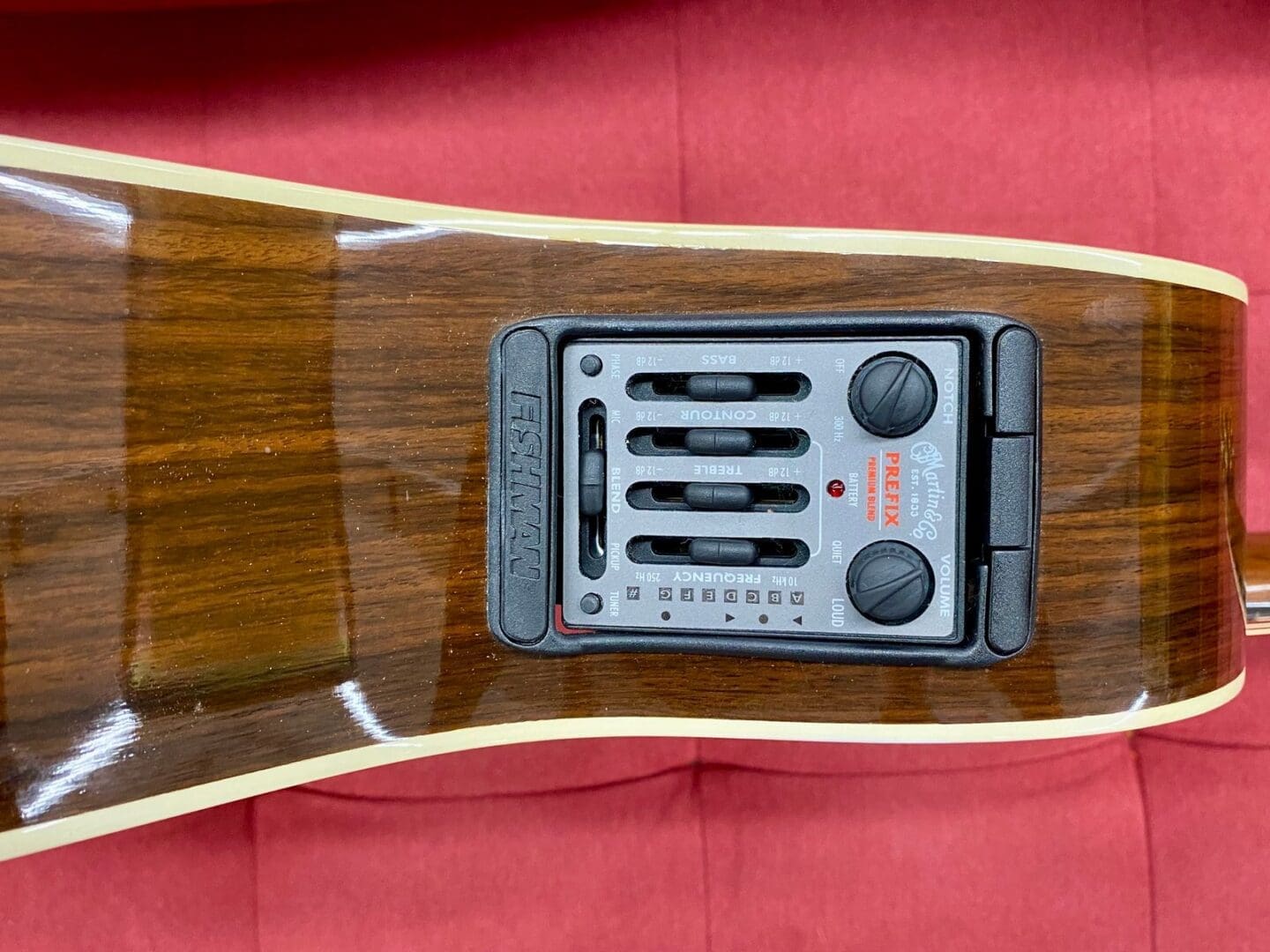 Martin OMC-16RE Premium Acoustic-Electric Guitar 2003 - Natural - Image 19