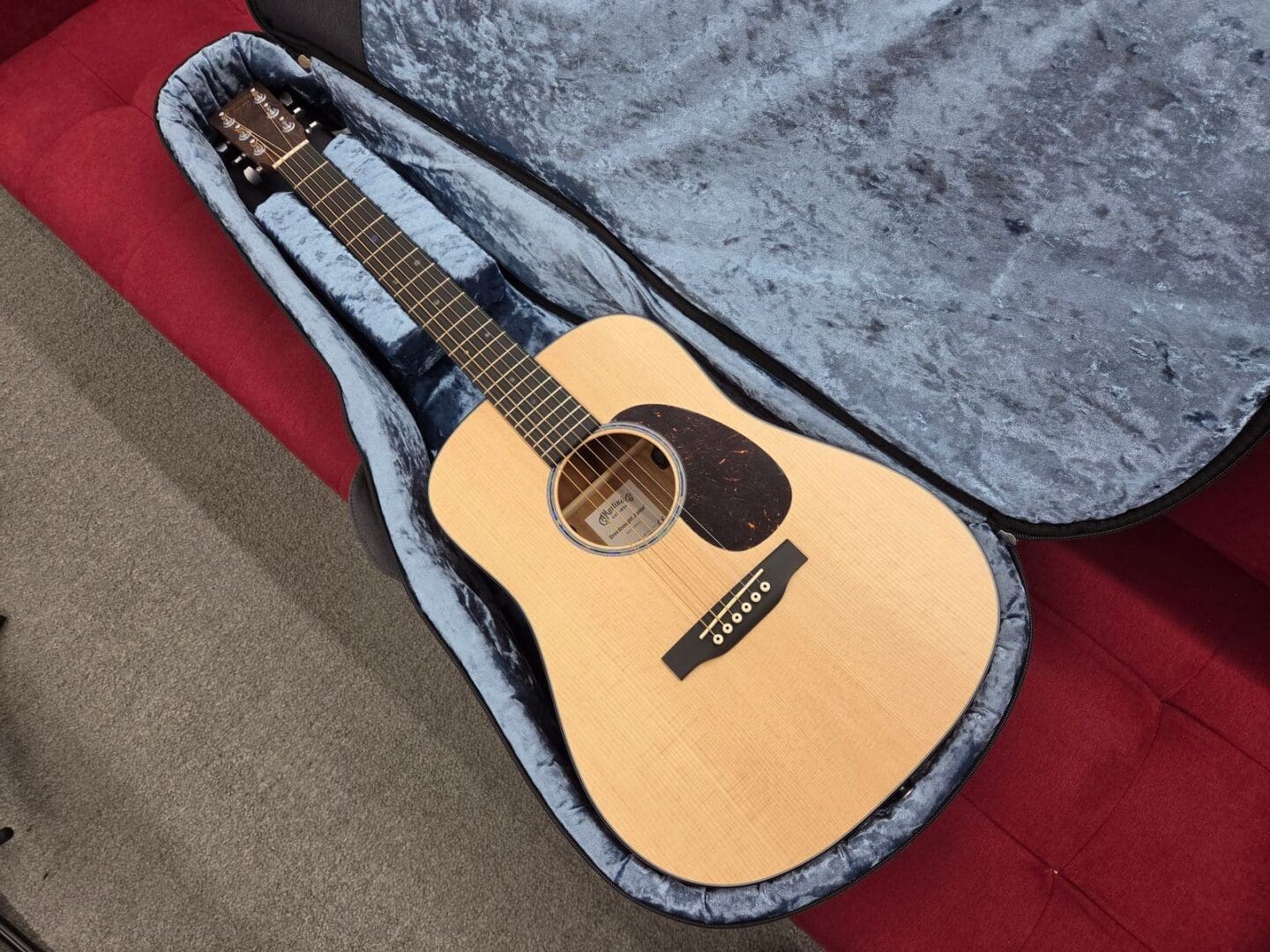 Martin D JR-E Dreadnought Junior with Gigbag- Natural