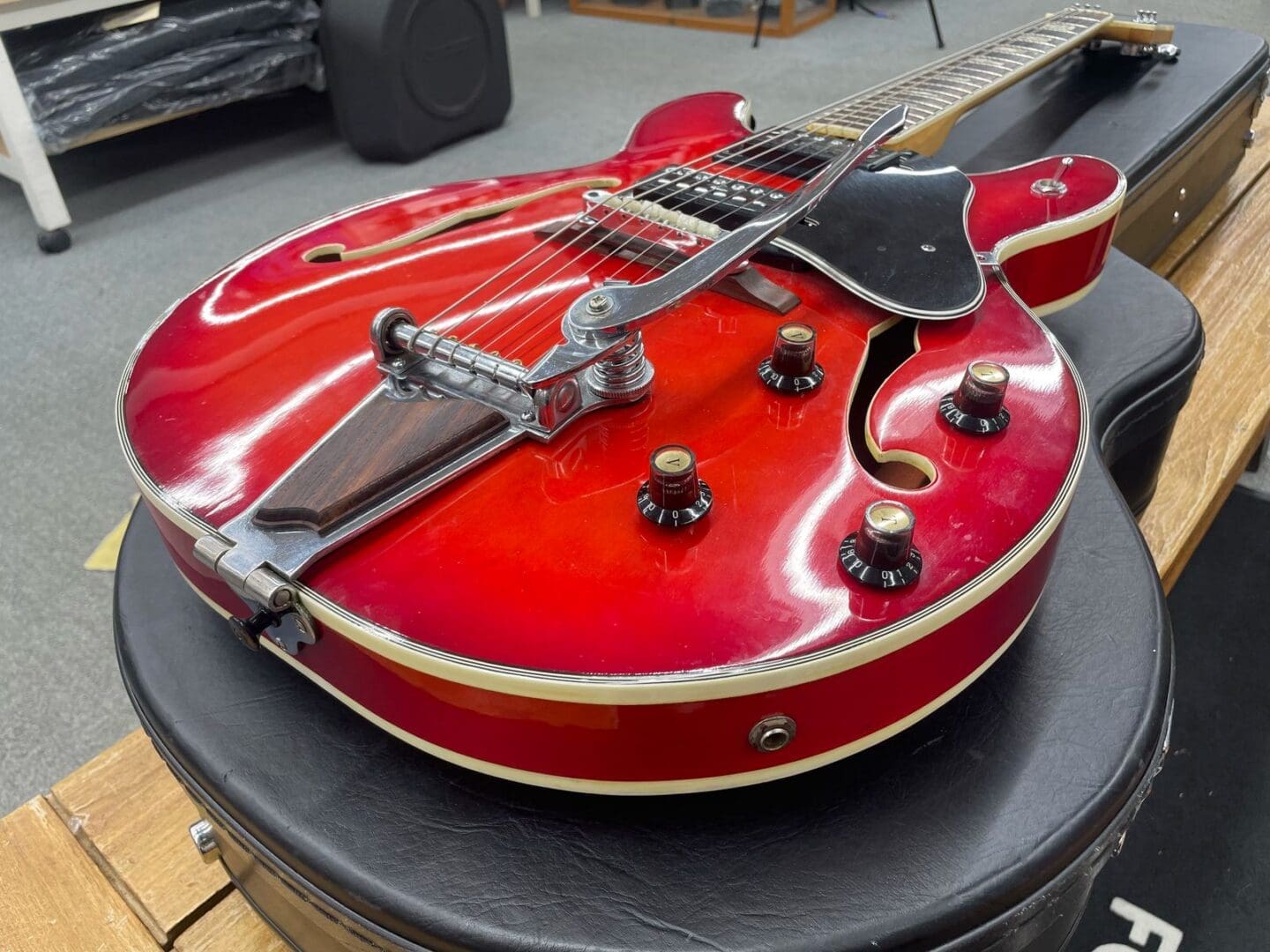 Epiphone 5102TE 1970-71 Semi-Hollow Electric Guitar - Redburst - Image 19