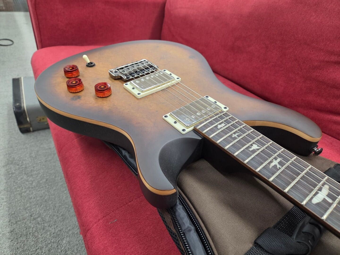 PRS SE DGT Exotic David Grissom Tremolo Signature Laurel Burl Limited Edition with Gigbag - McCarty Tobacco Burst - Image 13