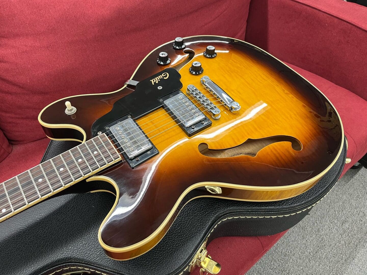 USA製 ギルド sf-4 1990～1991年 デッドストック！ Guild STARFIRE IV SF4-AB 1999 USA - Antique Burst - Victor Litz