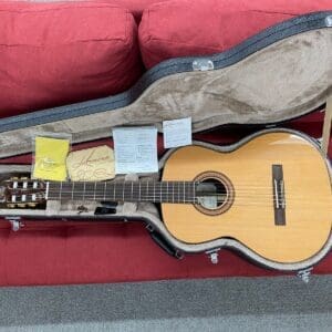 Kremona Fiesta FC Classical Acoustic Guitar - Natural w/ Case