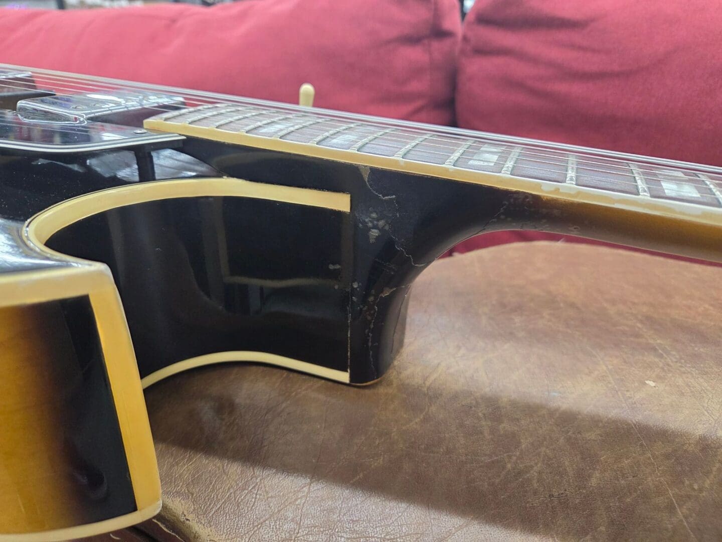 Gibson ES-175D 1976 with Case- Sunburst - Image 8