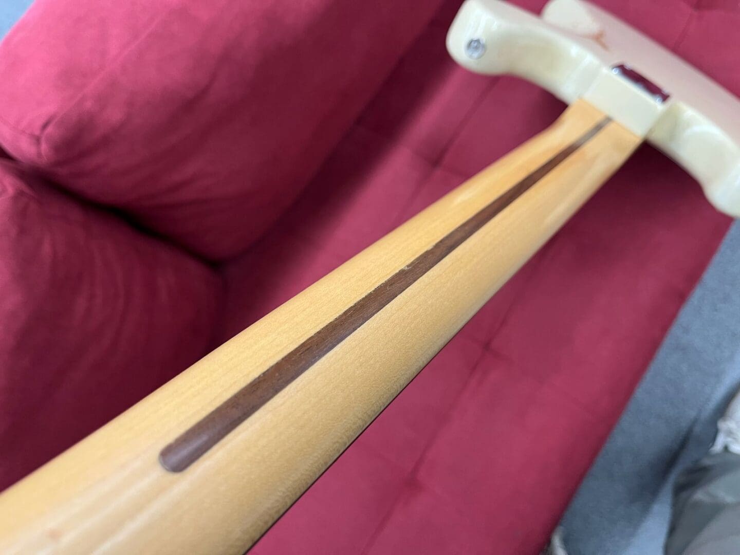 Fender Highway One Precision Bass with Rosewood Fretboard 2003 - Honey Blonde Transparent - Image 14