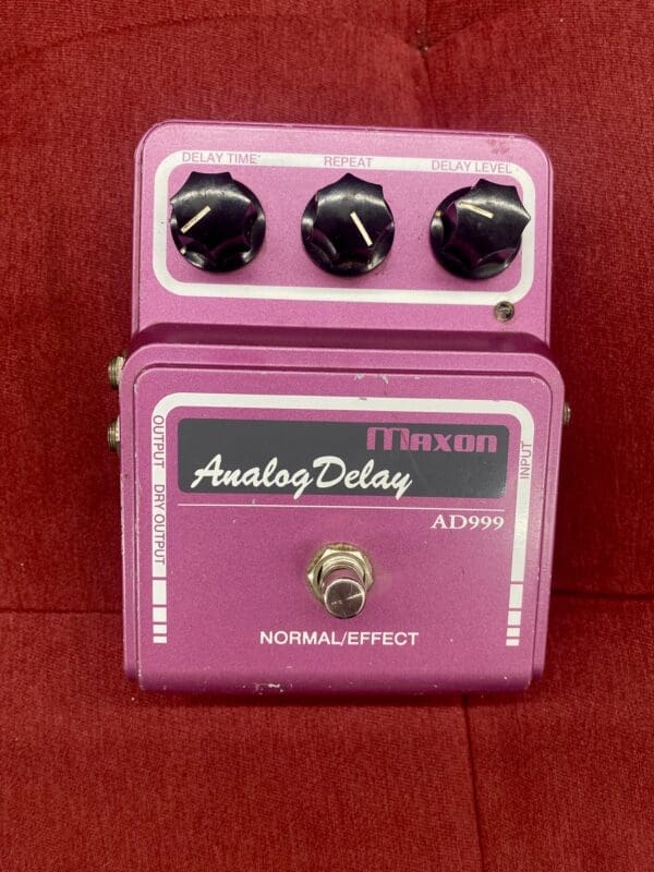 Maxon Vintage Series AD999 Analog Delay Pedal
