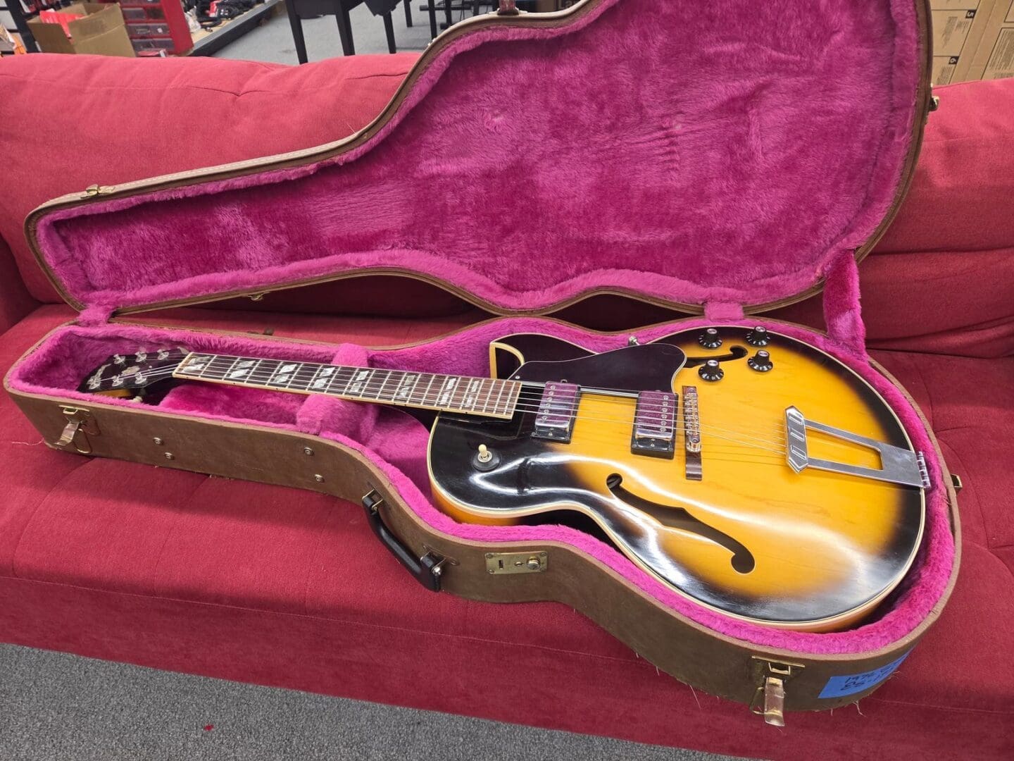 Gibson ES-175D 1976 with Case- Sunburst - Image 15