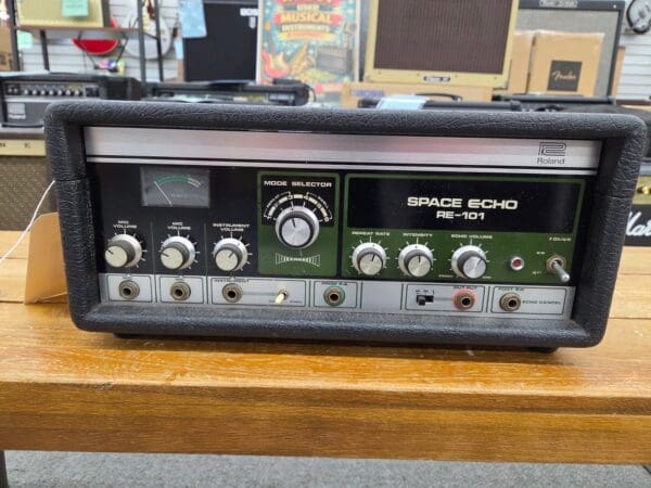 Roland RE-101 Space Echo 1978 - 1979 - Black - Victor Litz