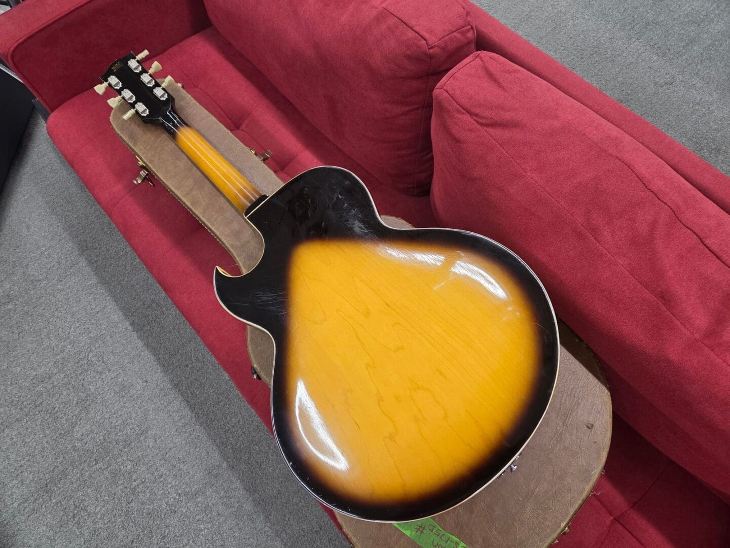 Gibson ES-175D 1976 with Case- Sunburst - Image 16