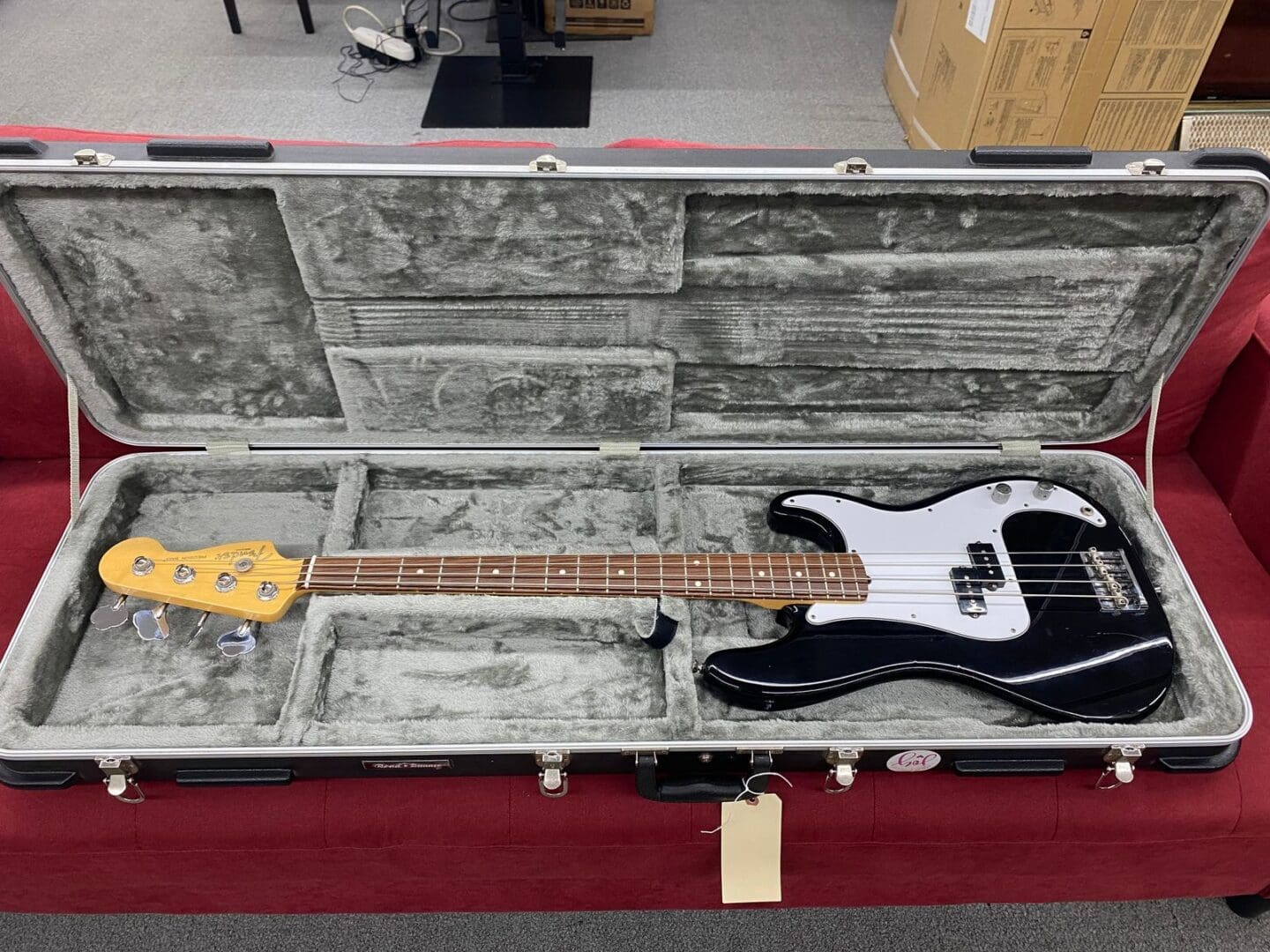 Fender American Standard Precision Bass 2008 - Black w/ Case - Image 16