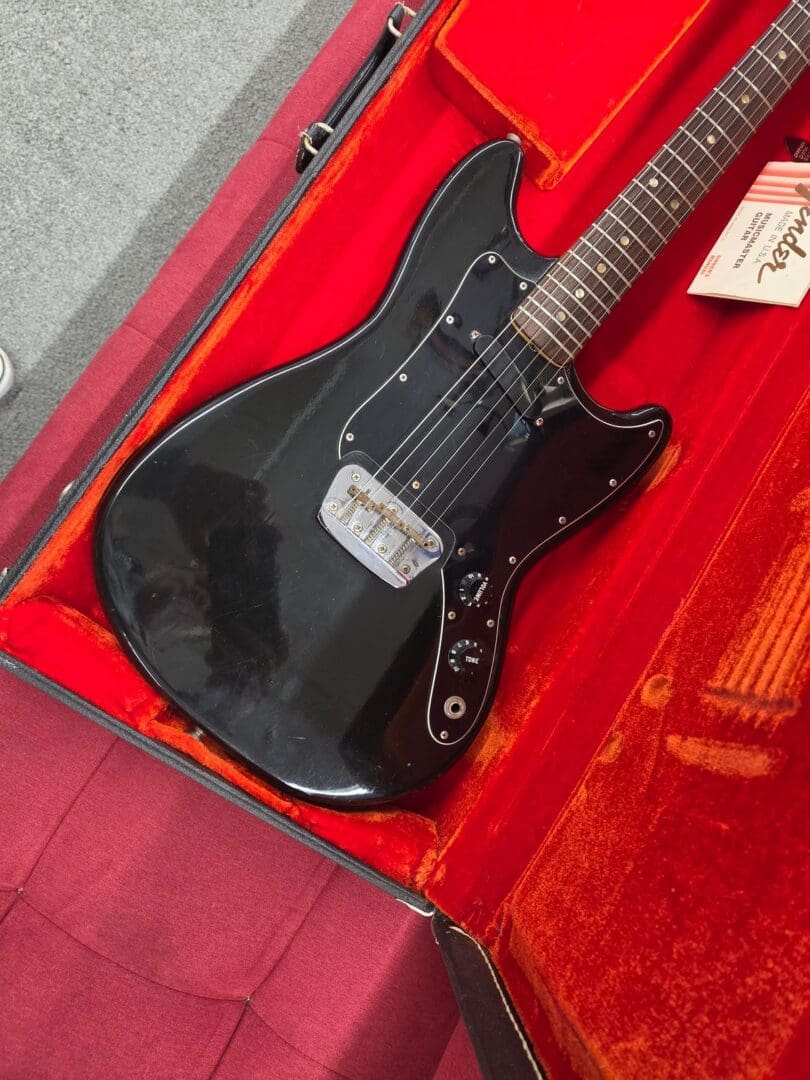Fender Musicmaster with Rosewood Fretboard 1978 with Case and Hang Tag - Black - Image 4