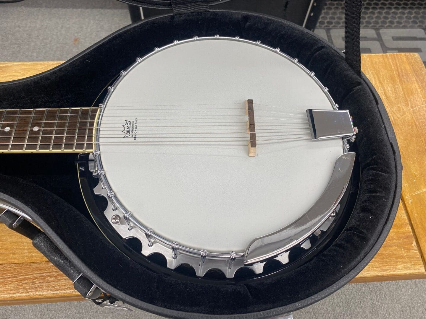 Dean Backwoods 6-String Banjo - Natural w/ Hard Case - Image 4