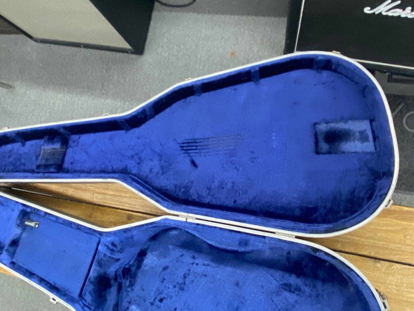 Vintage Martin Hardshell Dreadnought Case 1970's - Blue - Image 3