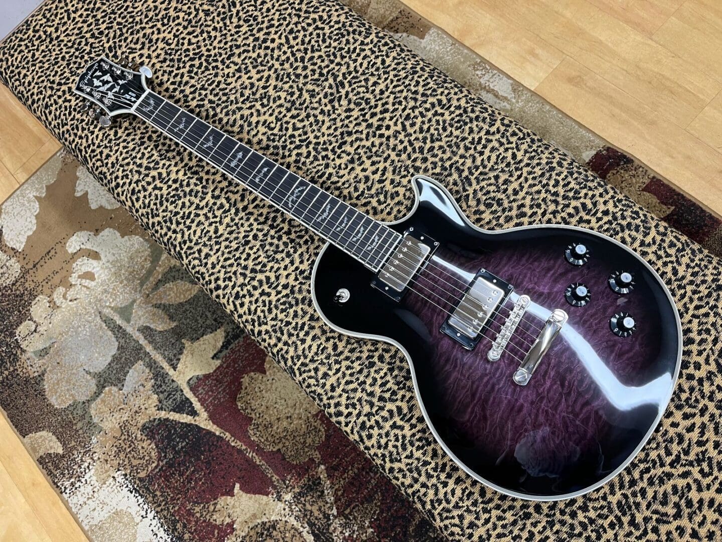 Epiphone Les Paul Custom "Bats In Flight" 2025 - Dark Purple Burst Used – Good