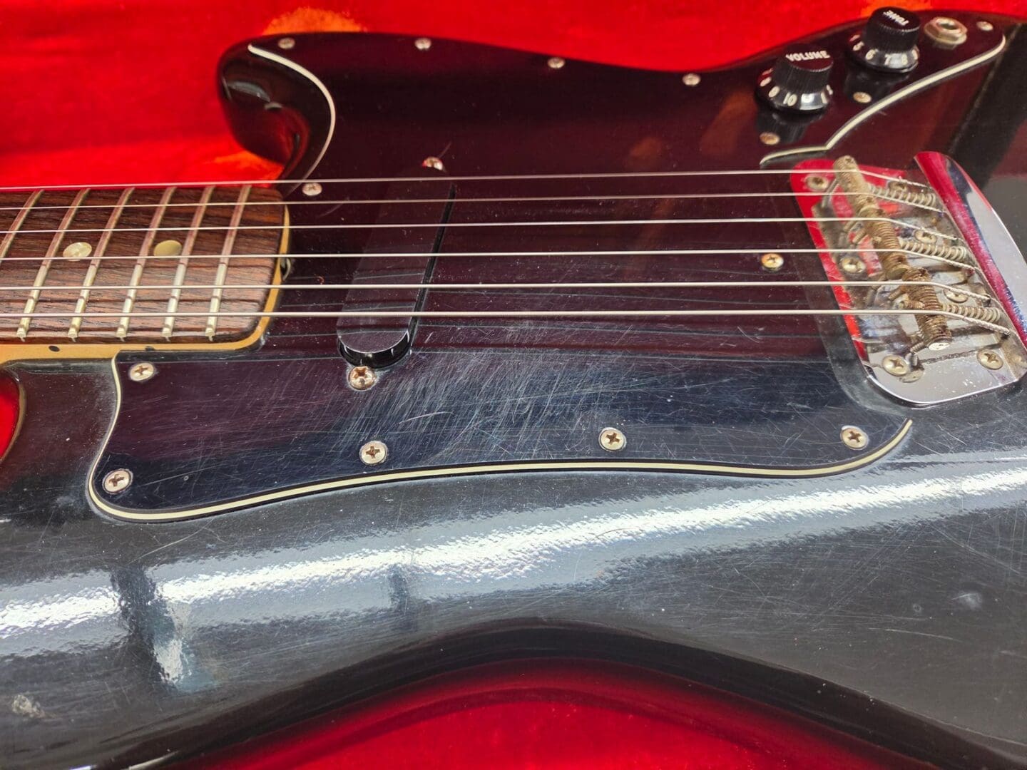 Fender Musicmaster with Rosewood Fretboard 1978 with Case and Hang Tag - Black - Image 12
