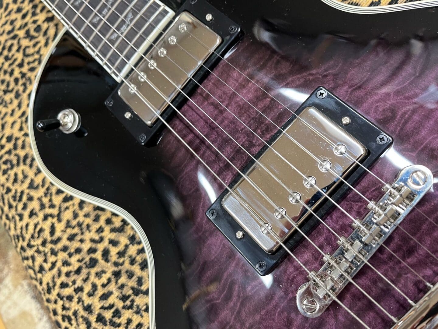 Epiphone Les Paul Custom "Bats In Flight" 2025 - Dark Purple Burst Used – Good - Image 4