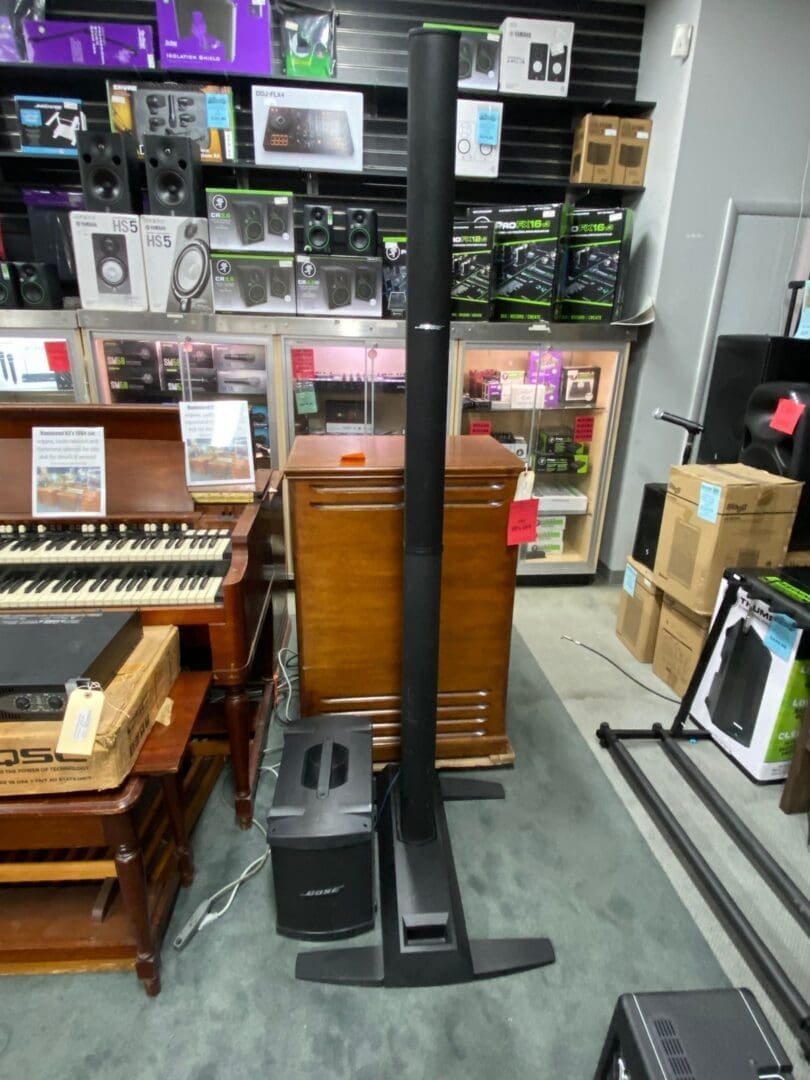 Bose L1 Model 1S w/ B1 Powered Speaker System - Black Local Pickup Only!!