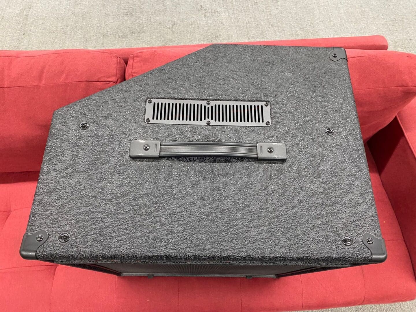 Ampeg BA210 V2 450-watt, 2x10" Bass Guitar Combo - Black Local Pickup Only No Shipping - Image 2