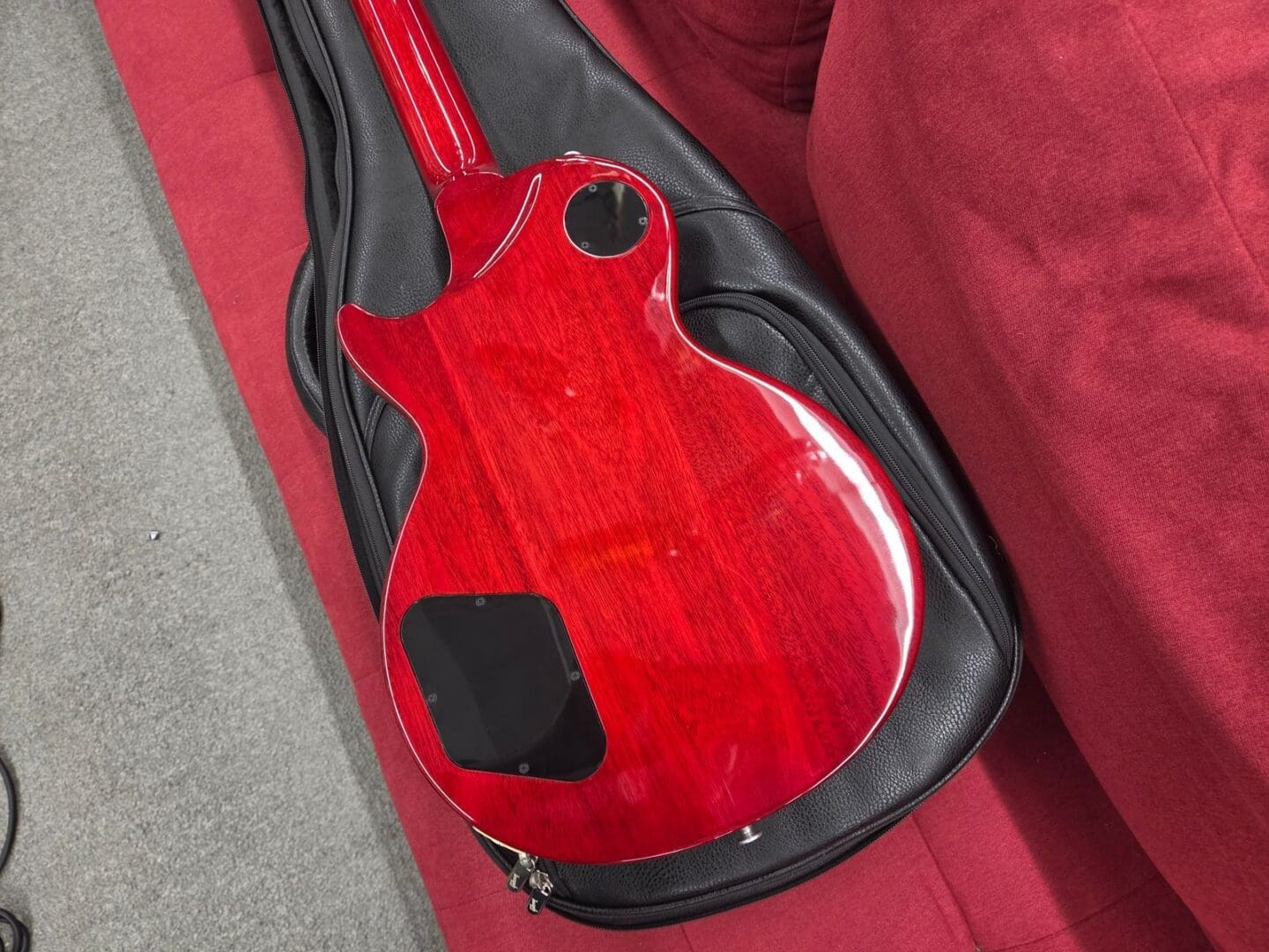 Gibson Les Paul Studio 2024 - Present - Cherry Sunburst - Image 6