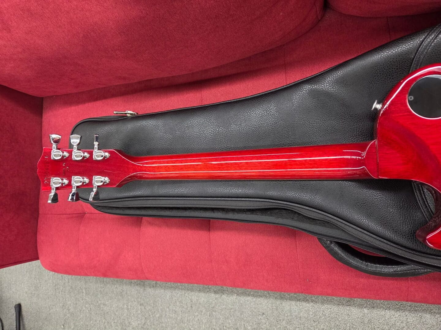 Gibson Les Paul Studio 2024 - Present - Cherry Sunburst - Image 16