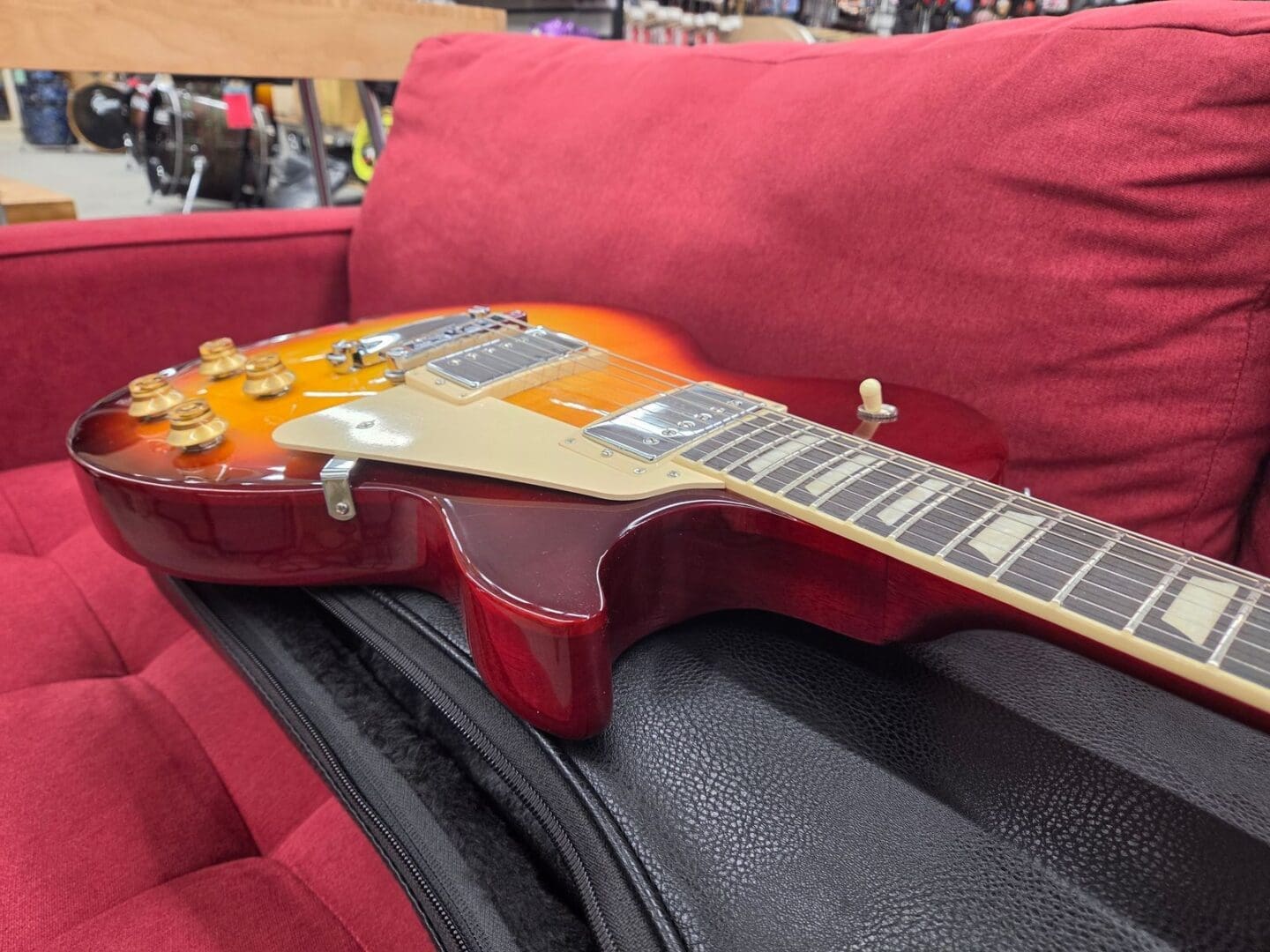 Gibson Les Paul Studio 2024 - Present - Cherry Sunburst - Image 20