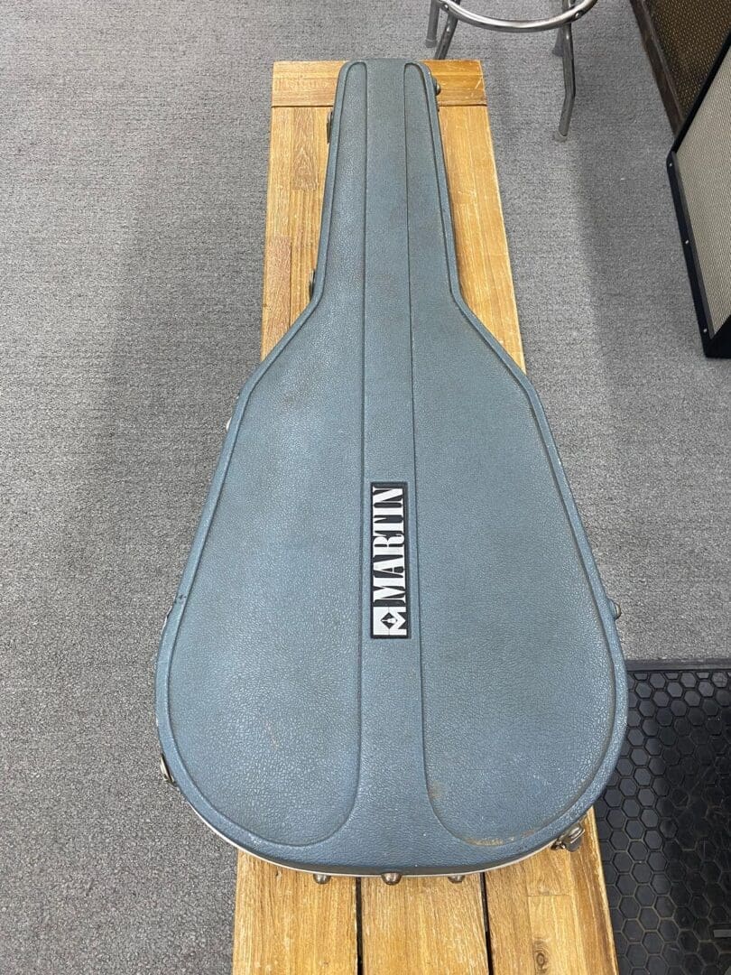 Vintage Martin Hardshell Dreadnought Case 1970's - Blue - Image 13