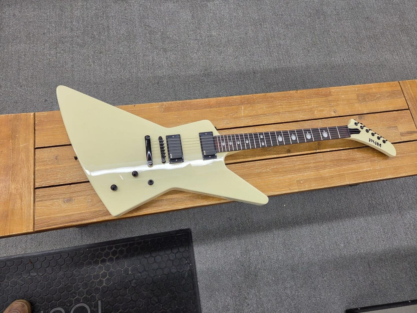 Polaris4music P4M James Hetfield Explorer - White