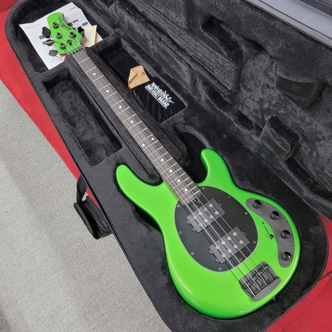 Ernie Ball Music Man StingRay Special 4 HH with Ebony Fretboard 2025- Kiwi Green