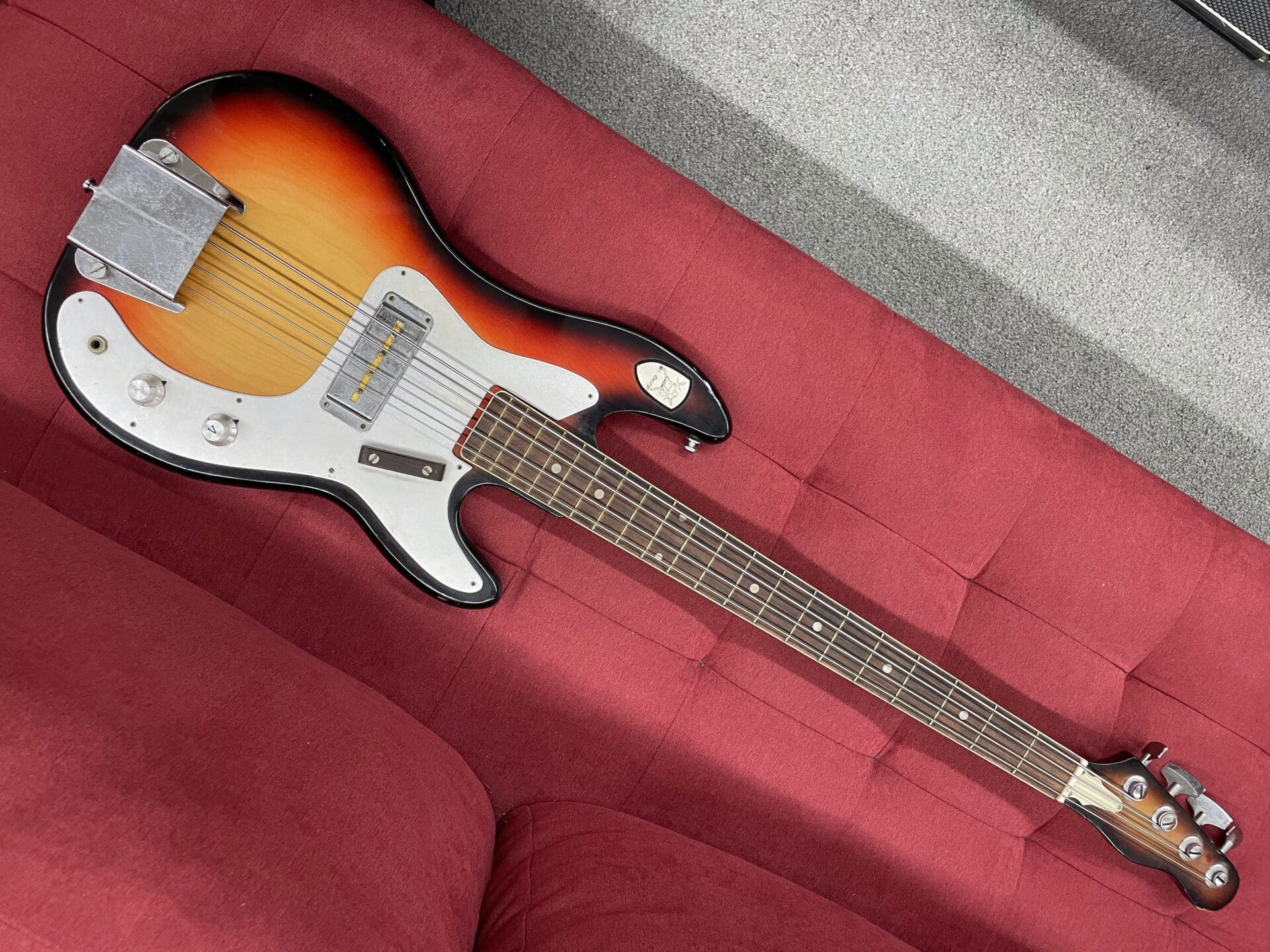 St. George Vintage Bass - Sunburst
